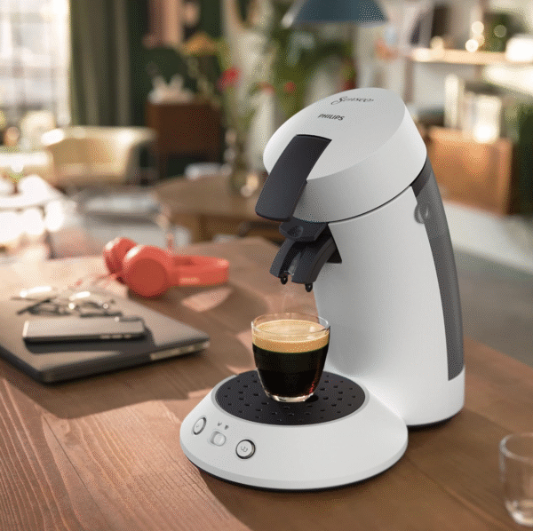 newfrance senseo original plus csa210/10 machine à café à dosettes (sélection de la puissance du café, technologie coffee boost, en plastique recyclé) blanc